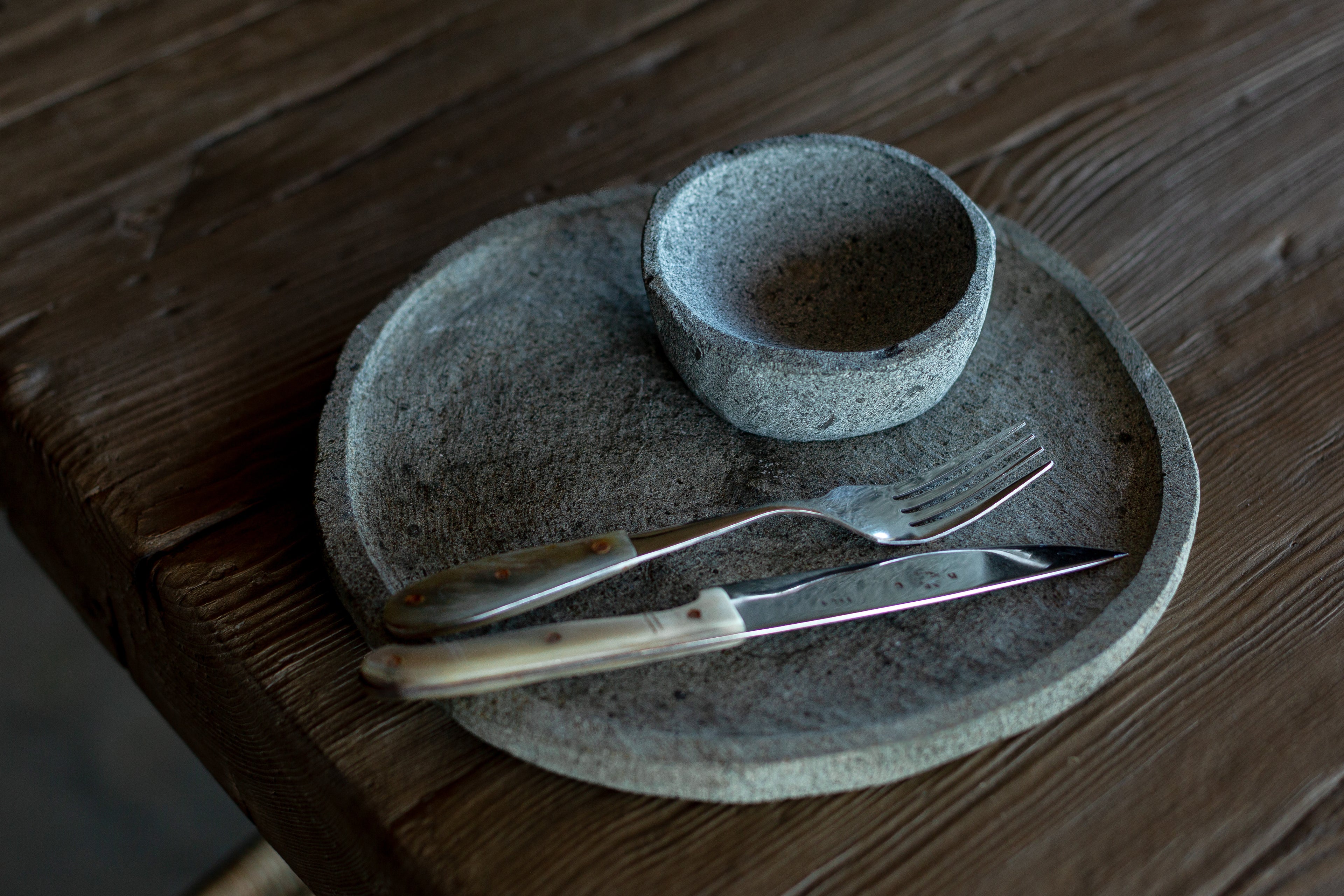 Plato y Pocillo de Piedra La Hermandad