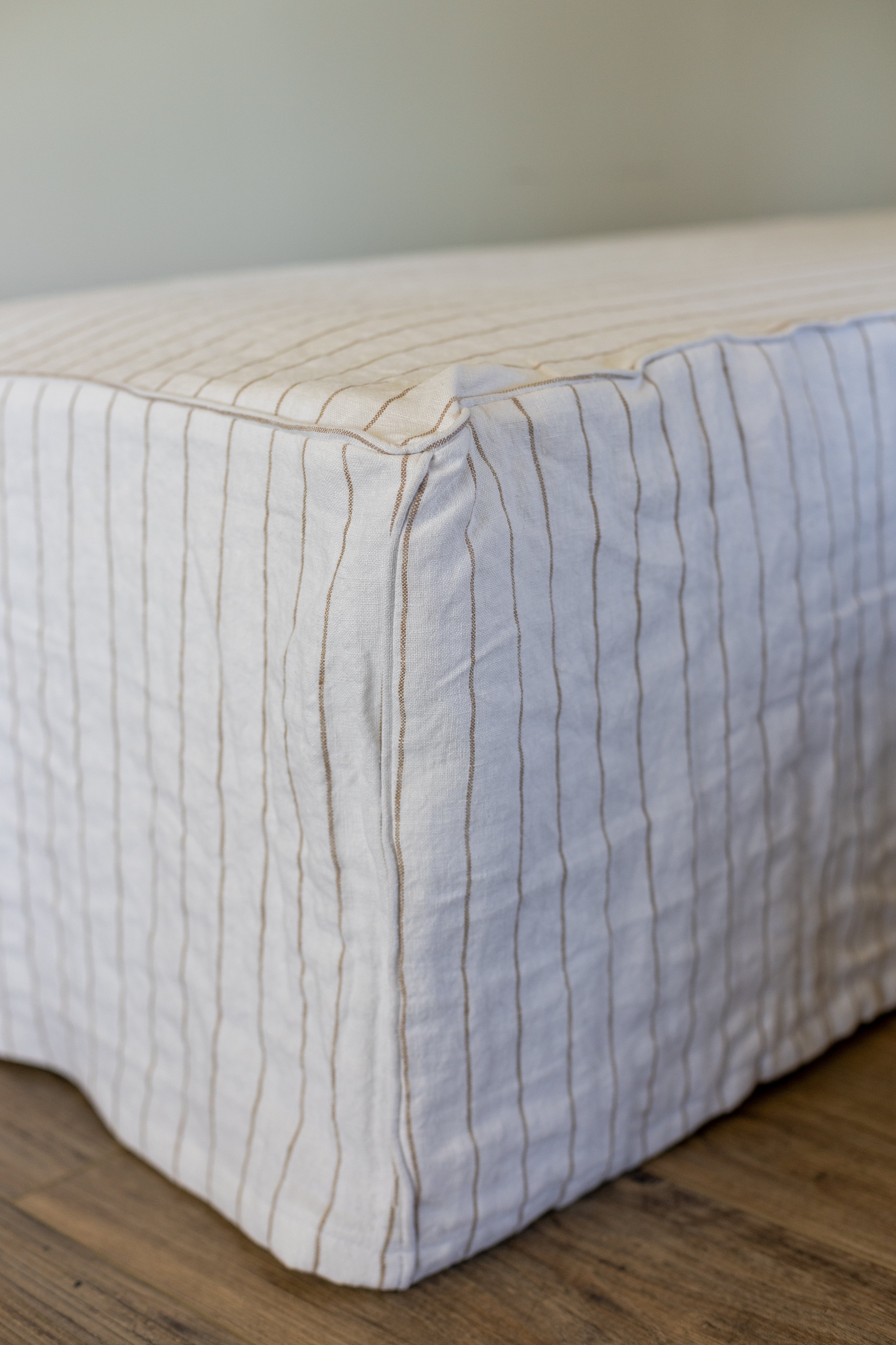 BANQUETA DE LINO   EL TRAZO