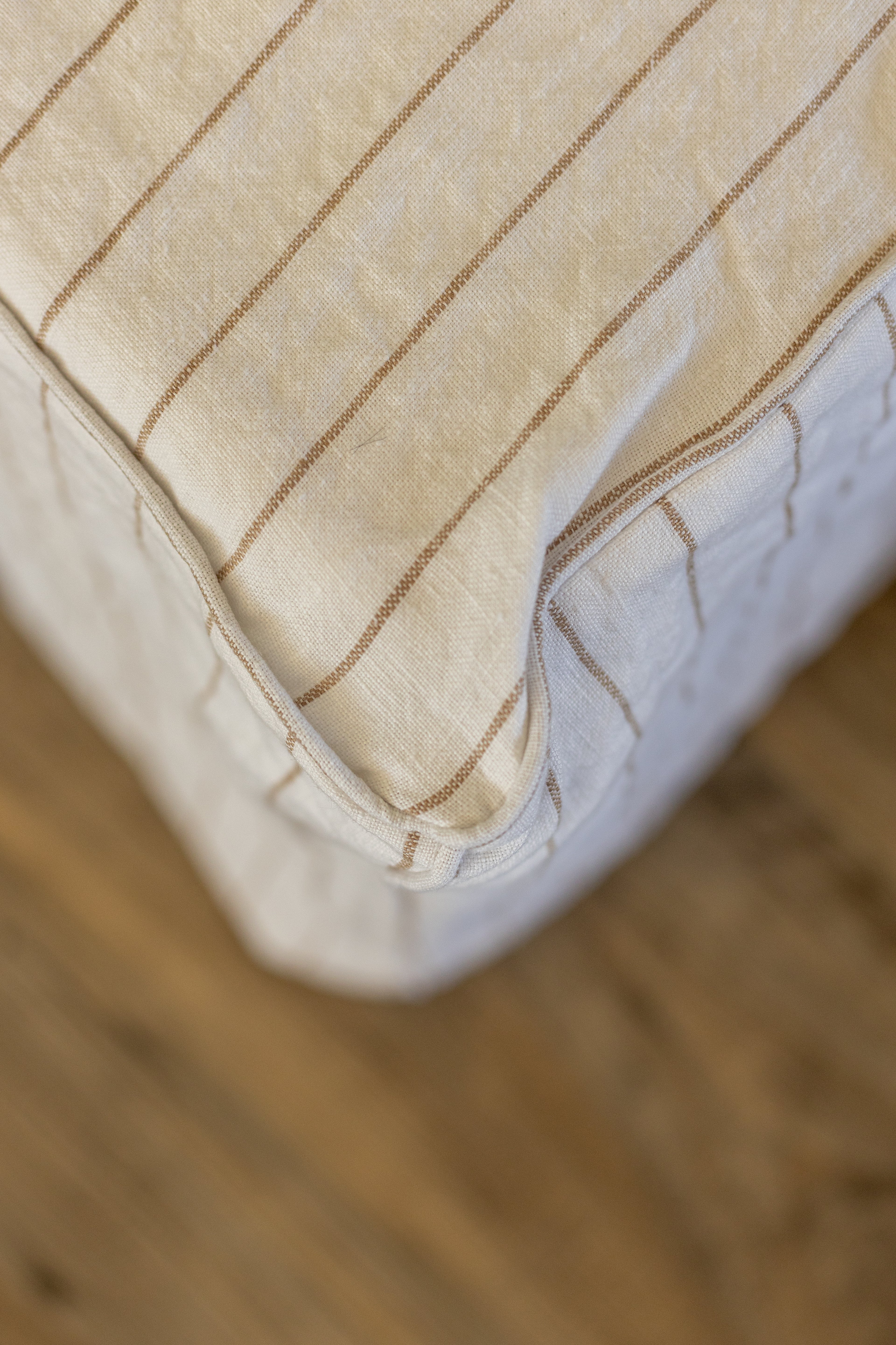 BANQUETA DE LINO   EL TRAZO